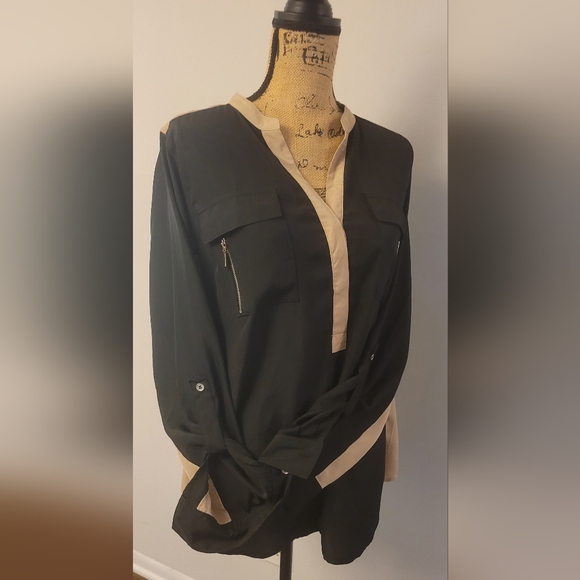 Blouse - Picture 2 of 8